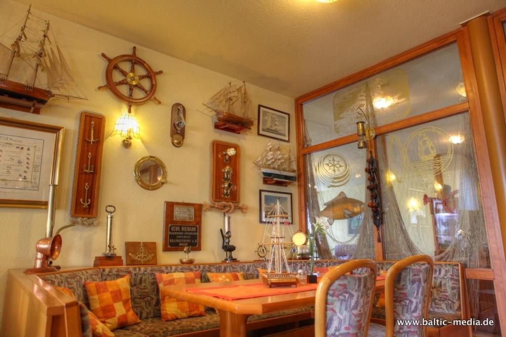 Hotel Nordwind Ломе Экстерьер фото