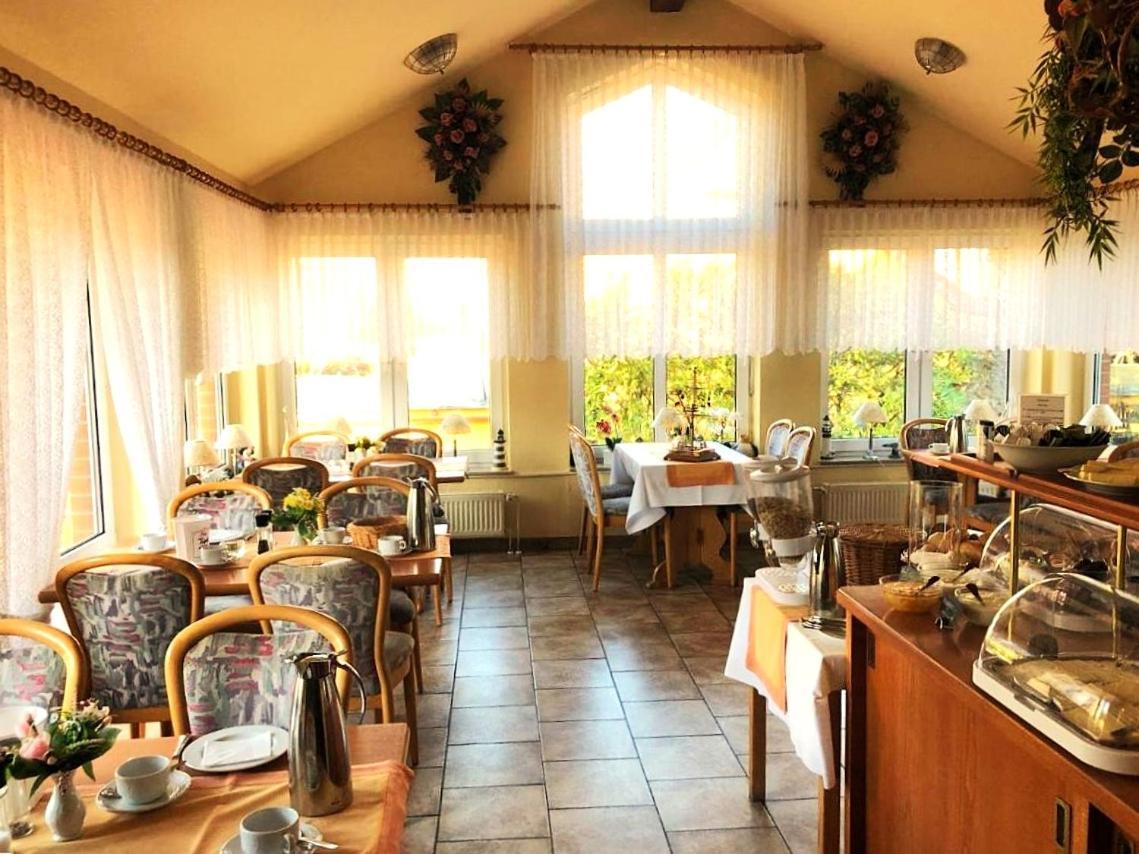 Hotel Nordwind Ломе Экстерьер фото